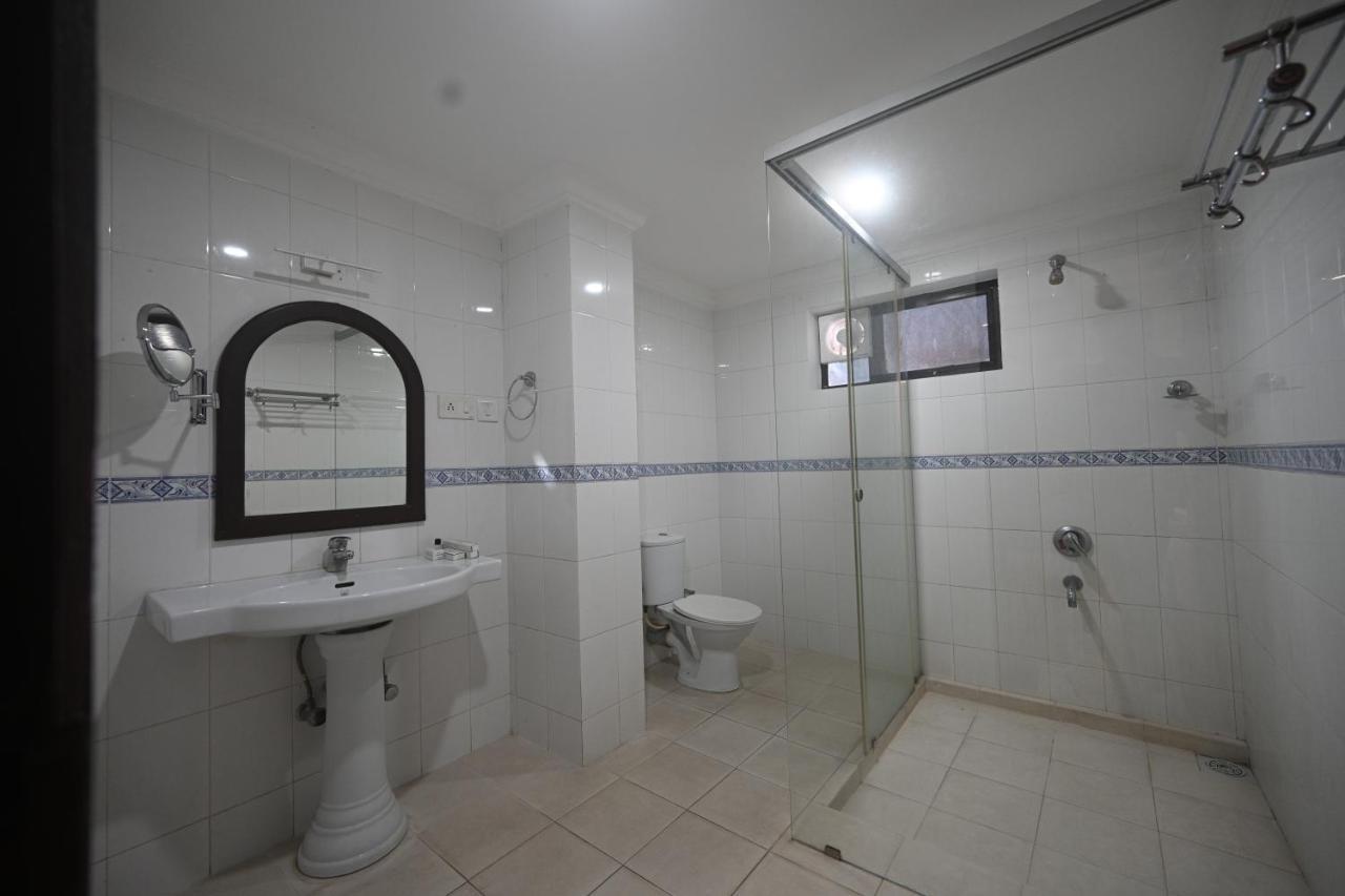 Hotel Bhagavath Gardens Chengannur Kültér fotó