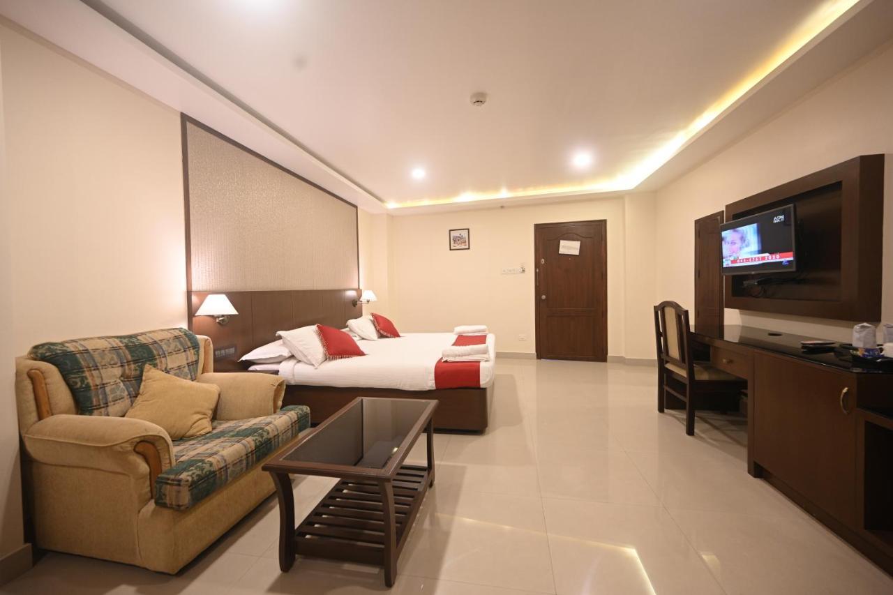 Hotel Bhagavath Gardens Chengannur Kültér fotó