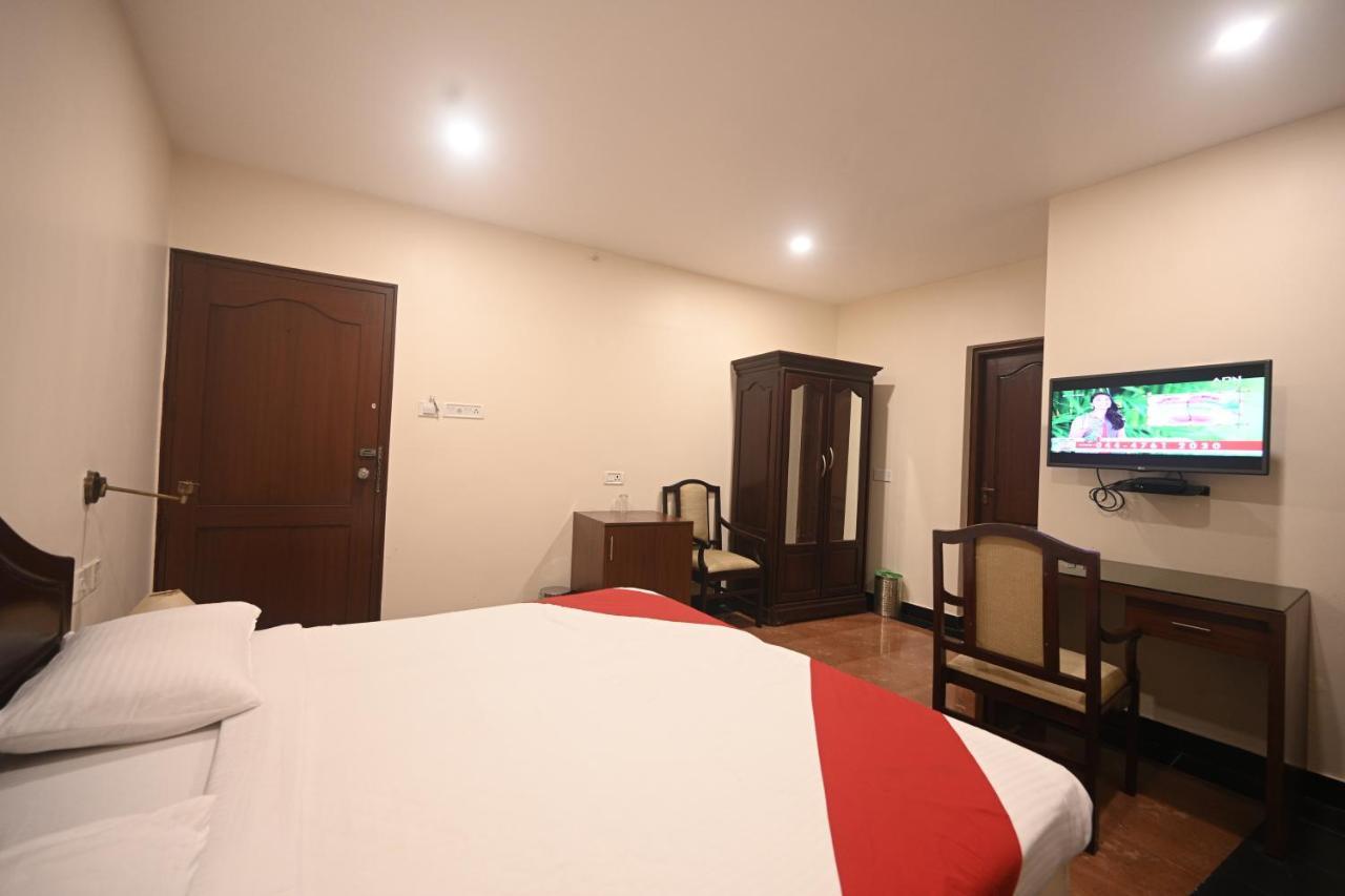 Hotel Bhagavath Gardens Chengannur Kültér fotó